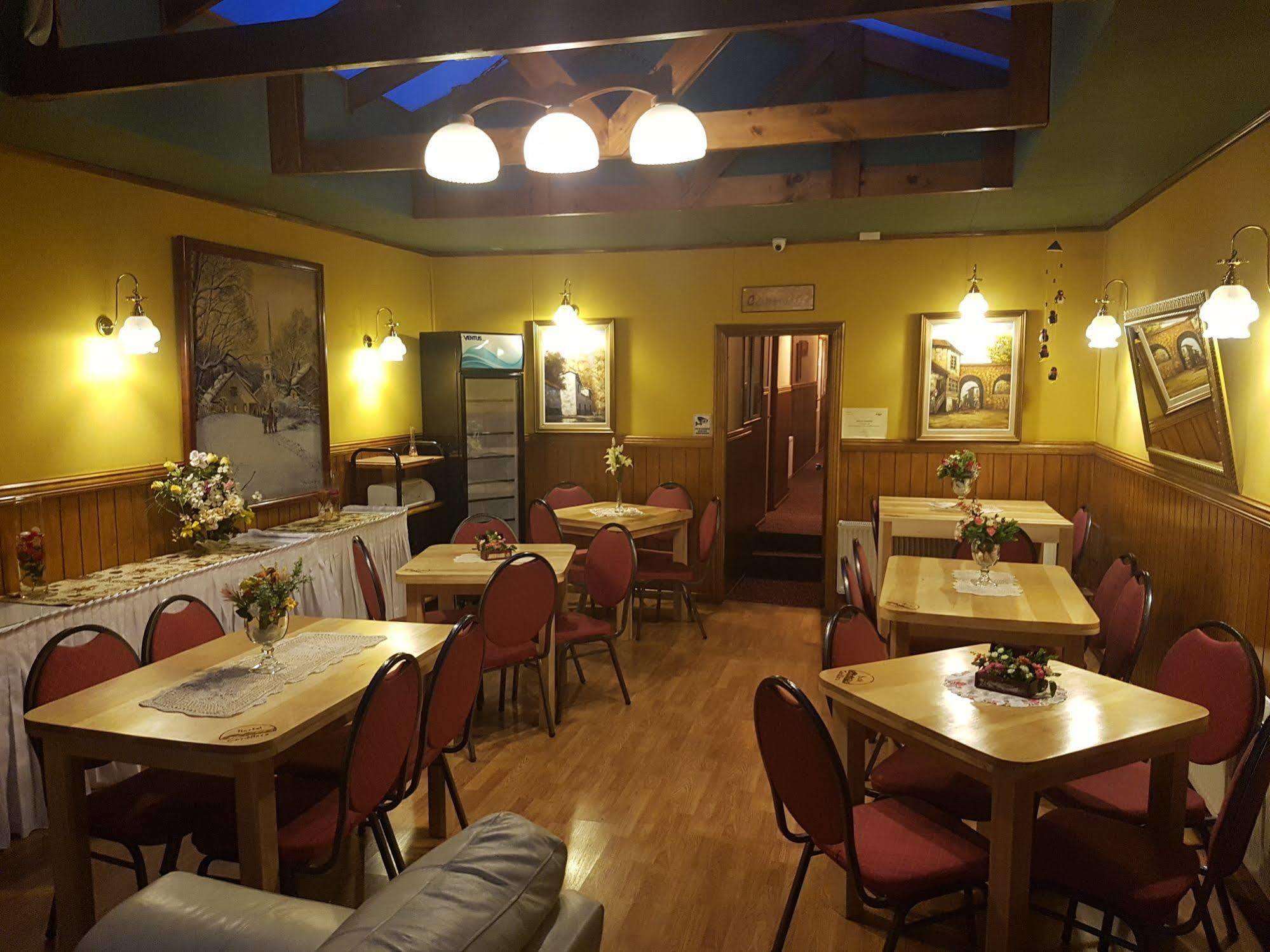 Hostal Cordillera Punta Arenas Zewnętrze zdjęcie